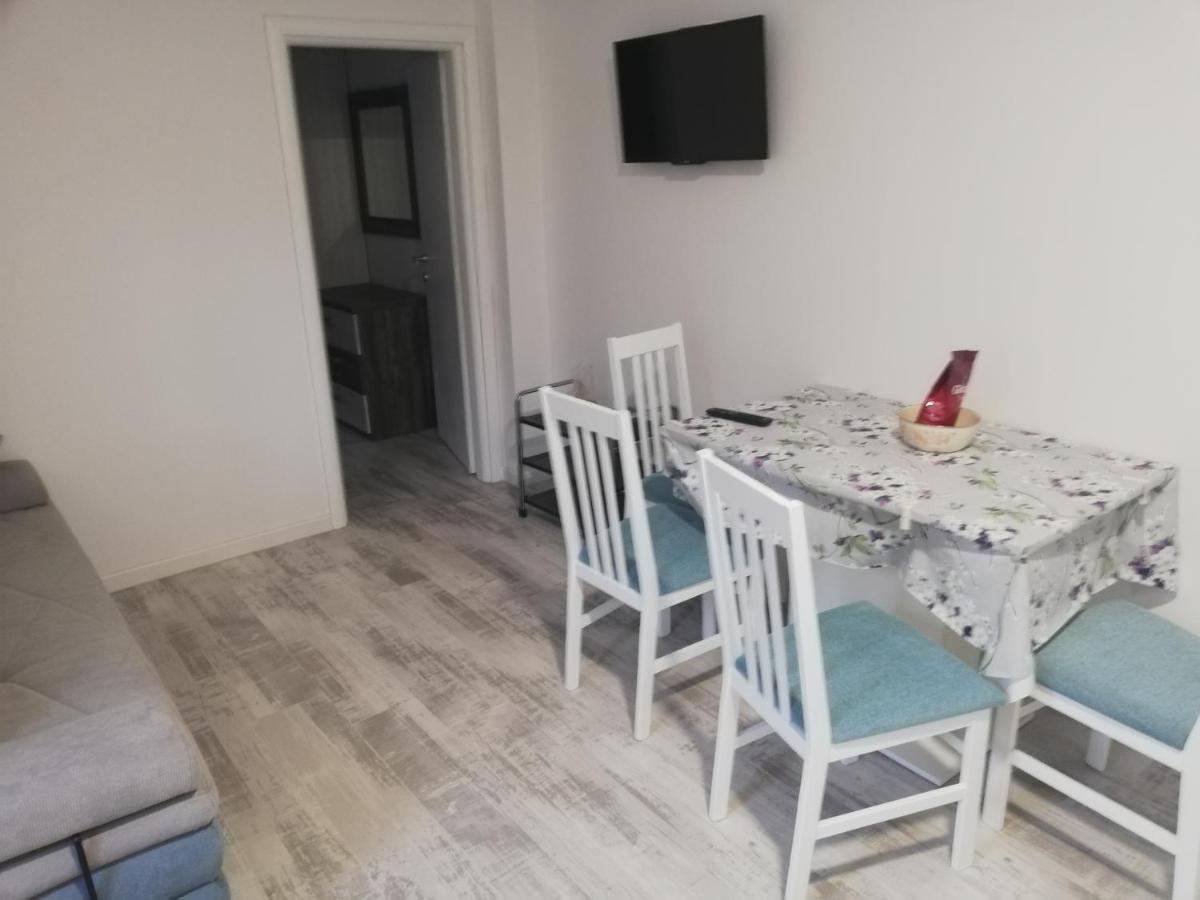 Apartments Villa Ravlić Makarska Esterno foto