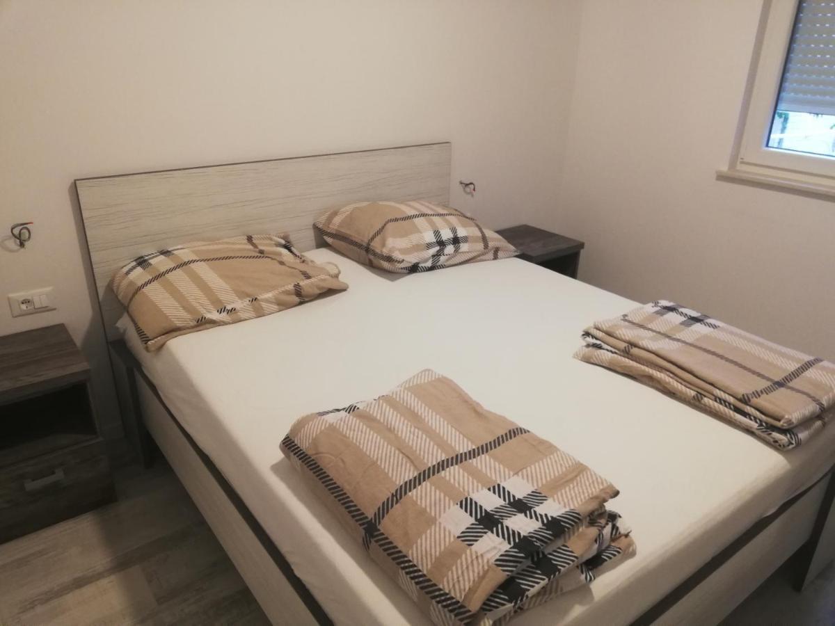 Apartments Villa Ravlić Makarska Esterno foto