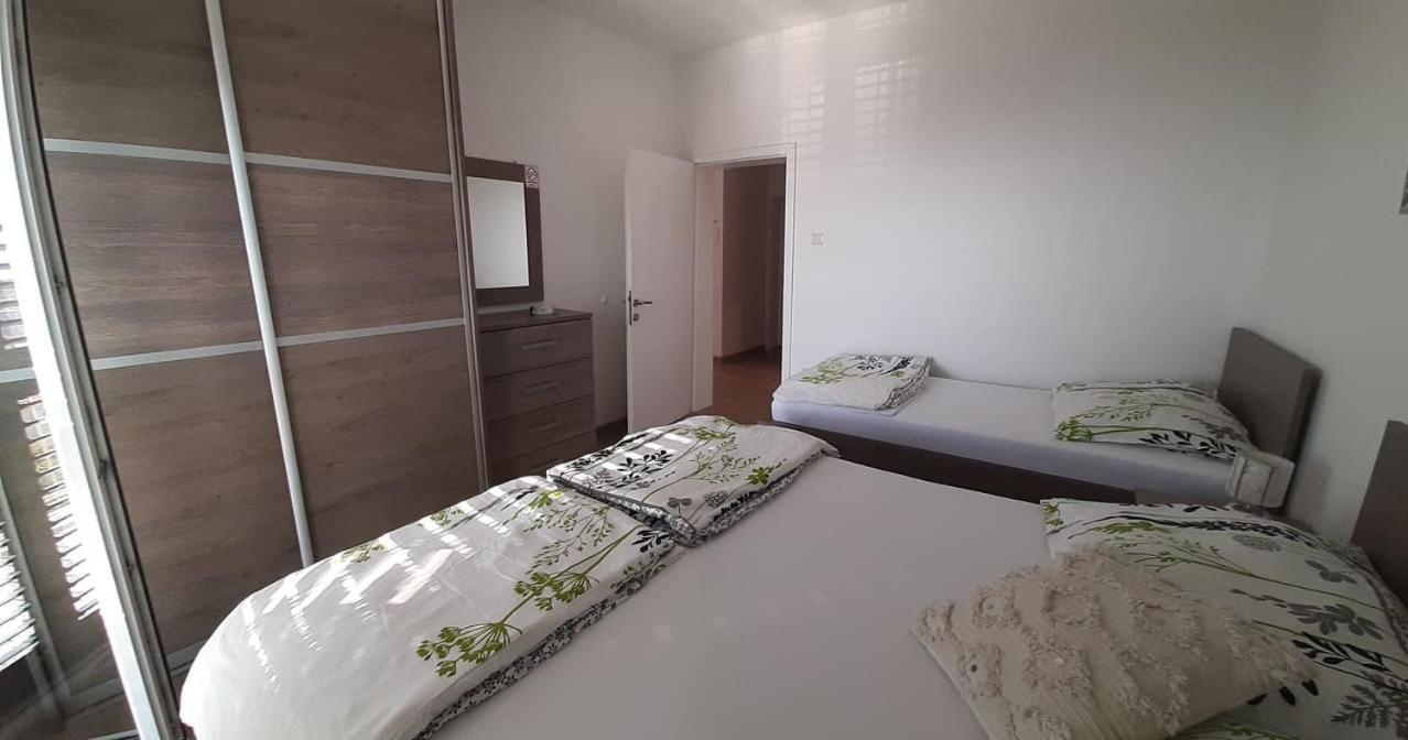 Apartments Villa Ravlić Makarska Esterno foto
