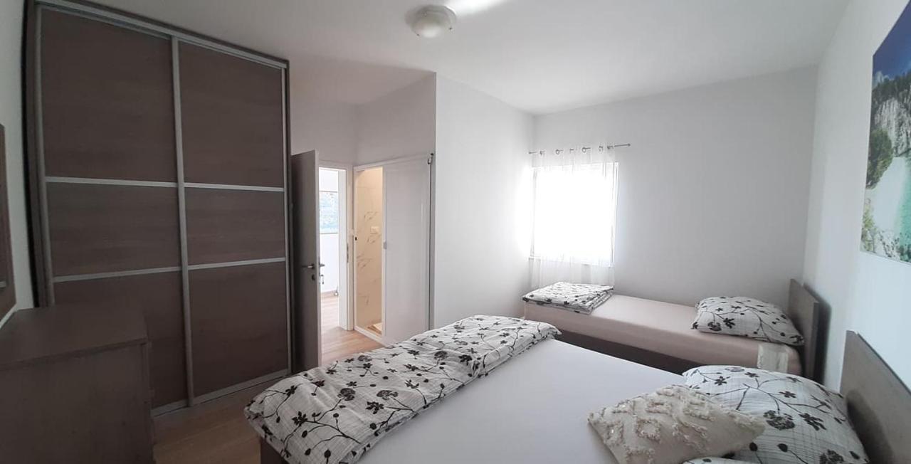 Apartments Villa Ravlić Makarska Esterno foto